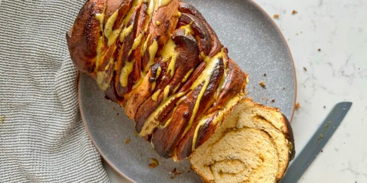 Pistachio Babka