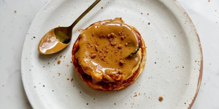 Vanilla & Biscoff Breakfast Cheesecake