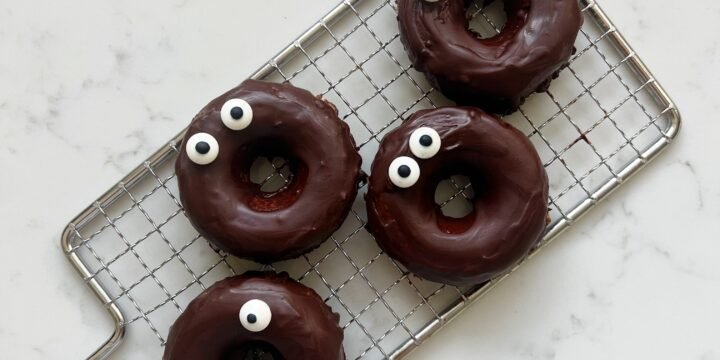 Chocolate apple doughnuts