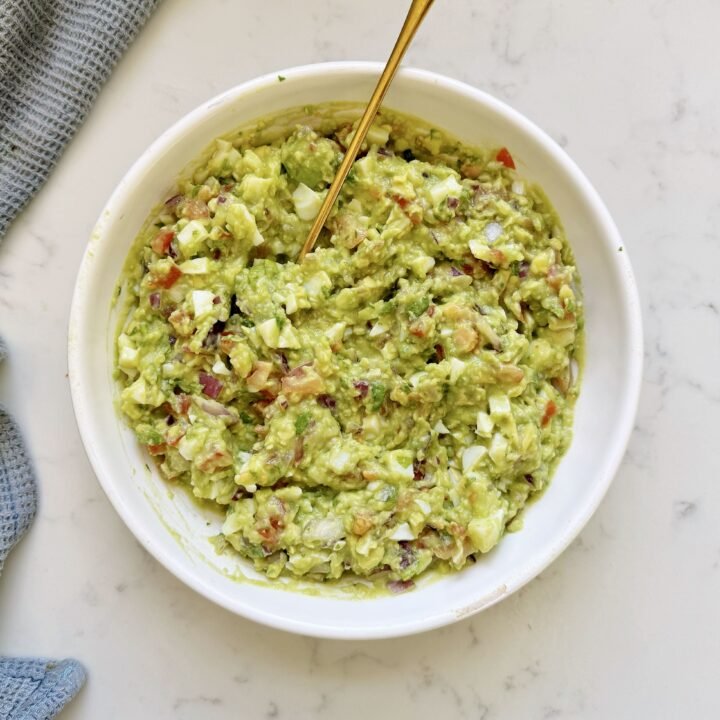 Irresistible Egg Guacamole