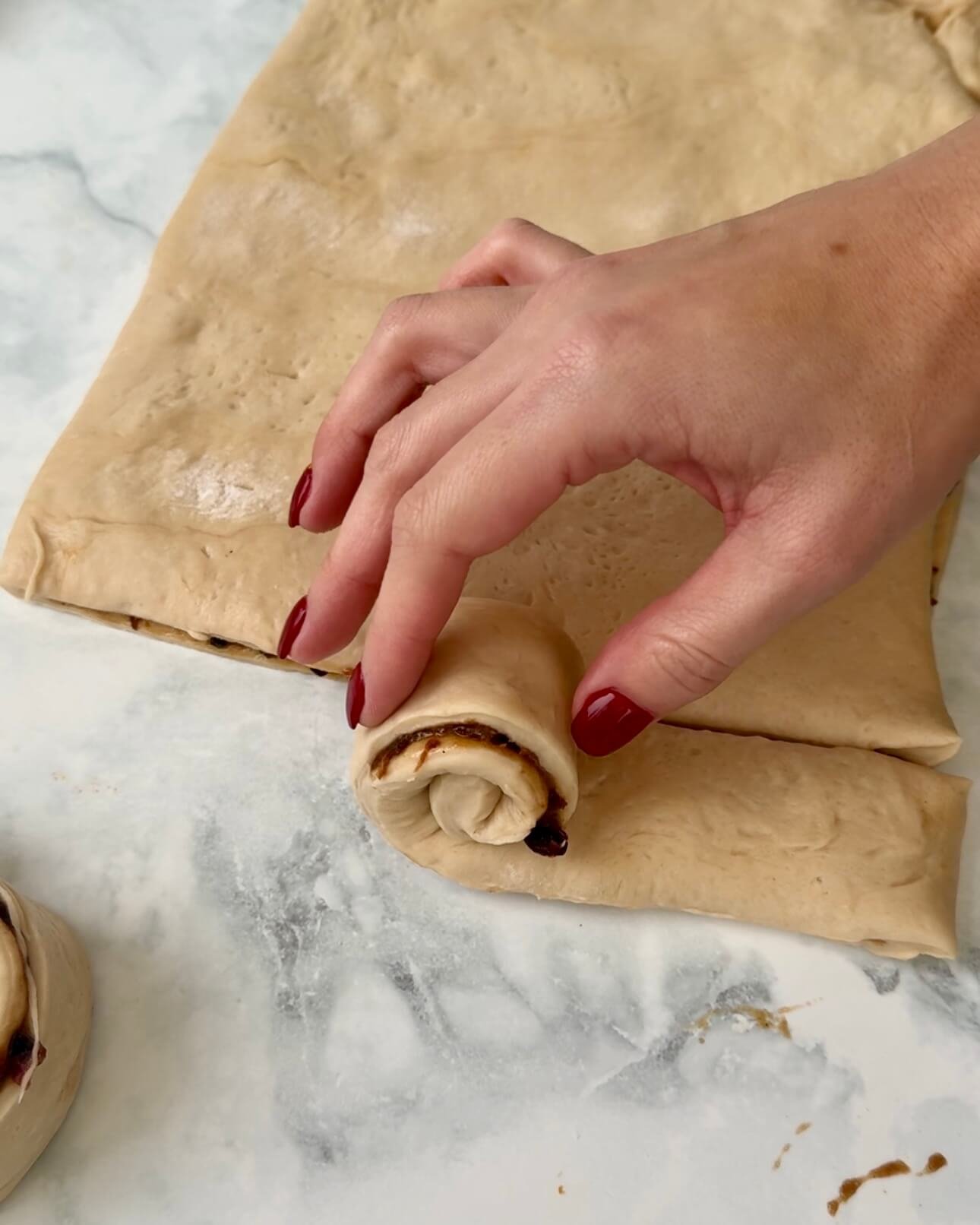 Best christmas cinnamon rolls step 6