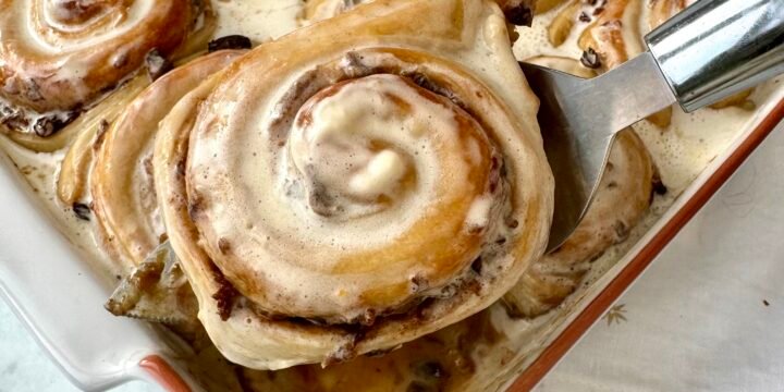 Mince Pie Cinnamon Rolls