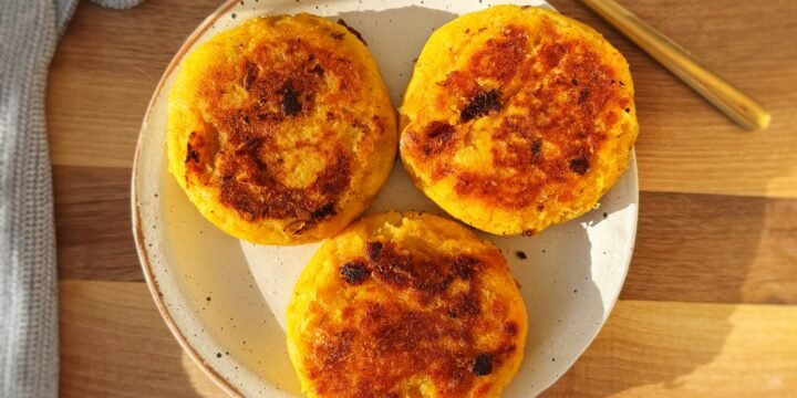 Cheese-Stuffed Plantain Arepas