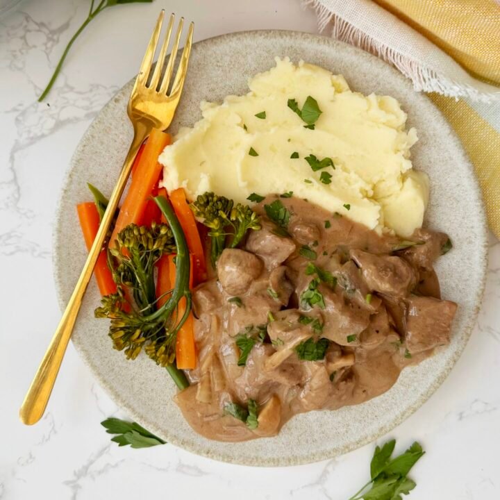 Healthy Slow Cooker Beef Stroganoff
