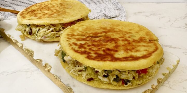 Colombian-style Chicken and Avocado Buns