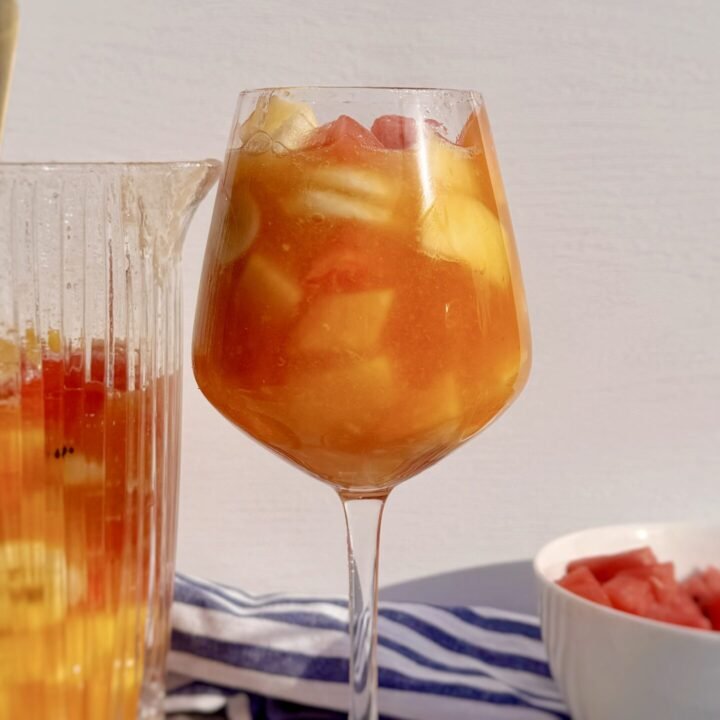 A glass of Salpicon Colombiano, fruit cocktail