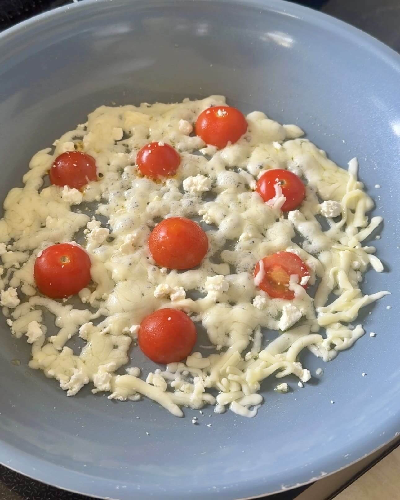 Crispy Feta and Tomato Omelette