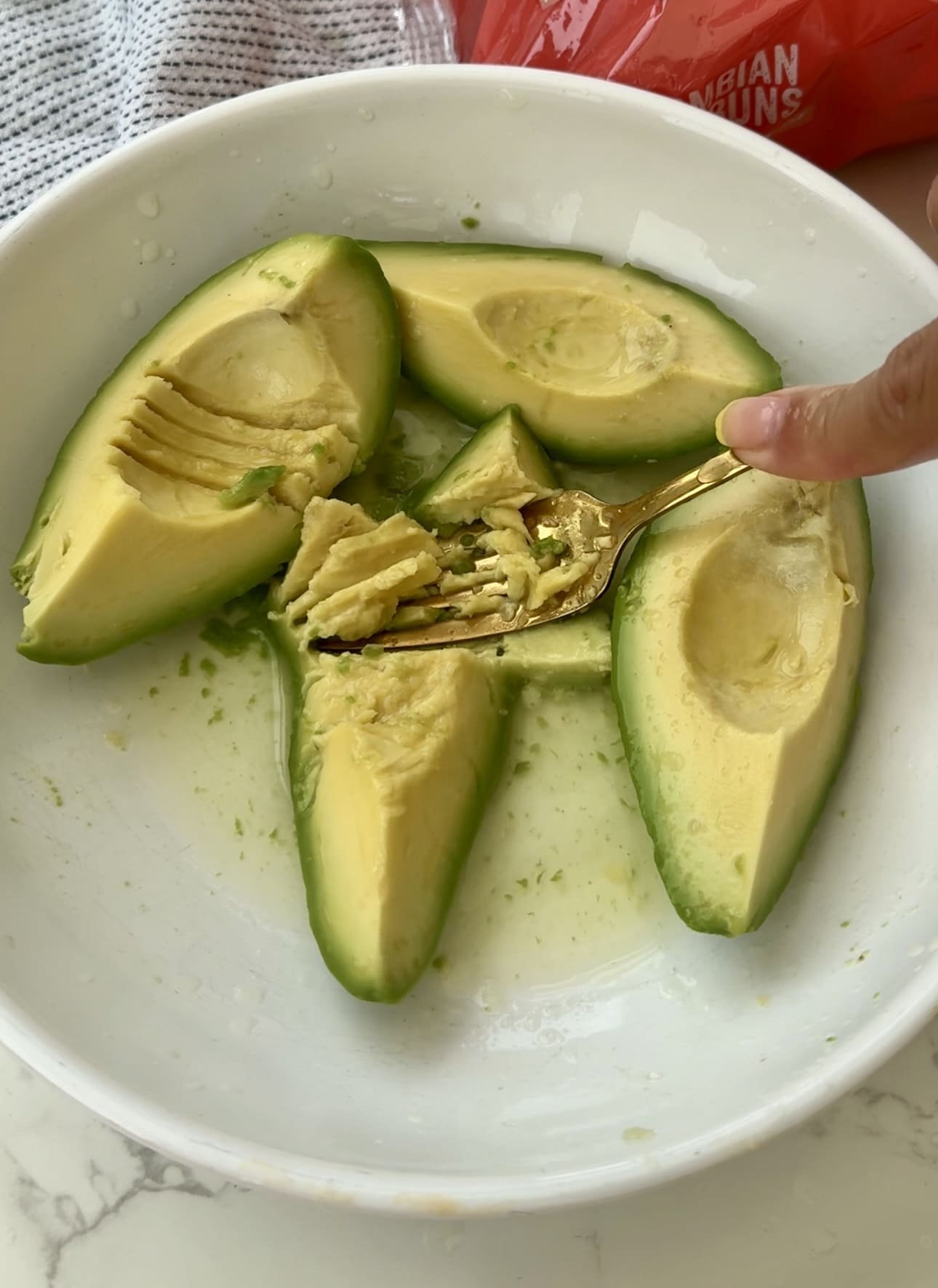 Colombian-style Chicken and Avocado Buns