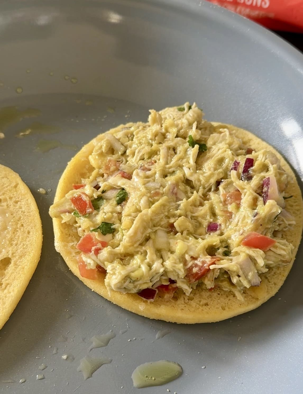 Colombian-style Chicken and Avocado Buns