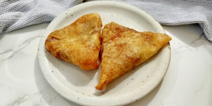 Cottage Cheese and Jam Rice Paper Pockets