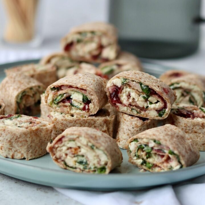 Best Turkey Cranberry Pinwheels close up