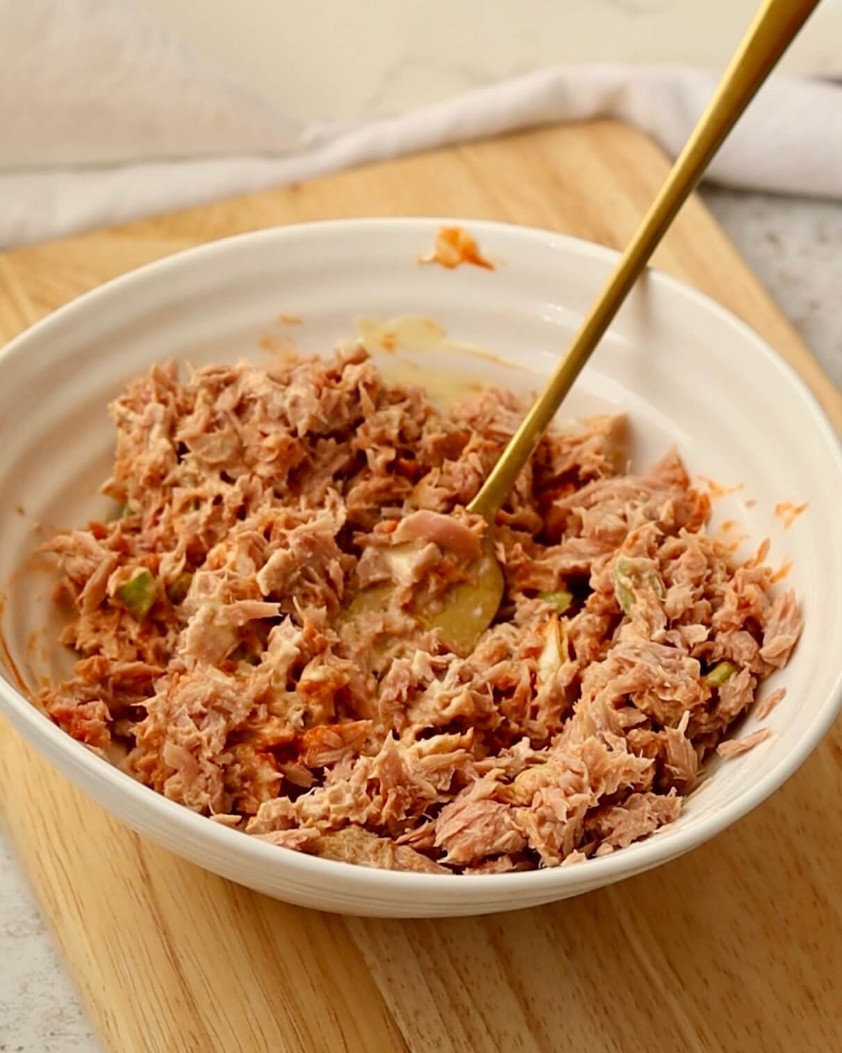 Crispy Spicy Tuna Rice Paper Rolls step 2