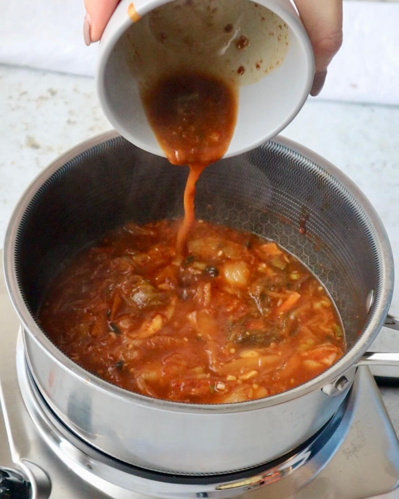 Easy and Delicious Spicy Kimchi Ramen step 4