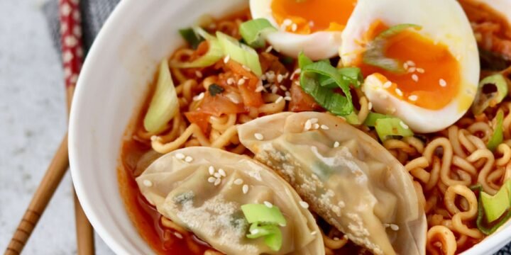 Easy and Delicious Spicy Kimchi Ramen