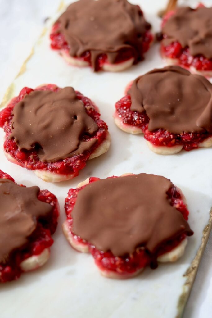 Frozen Raspberry and Banana Bites with Dark Chocolate