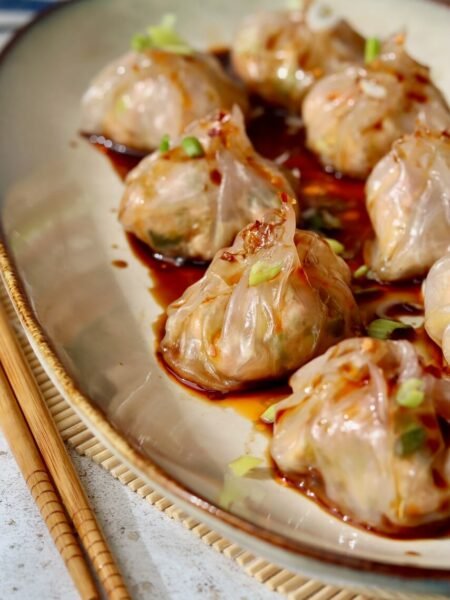 Spicy Hoisin Salmon Rice Paper Dumplings (Steamed & Healthy)
