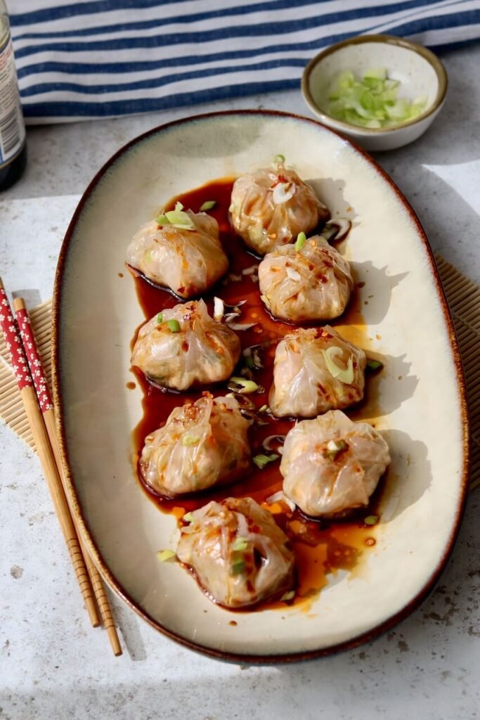 Spicy Hoisin Salmon Rice Paper Dumplings (Steamed & Healthy)