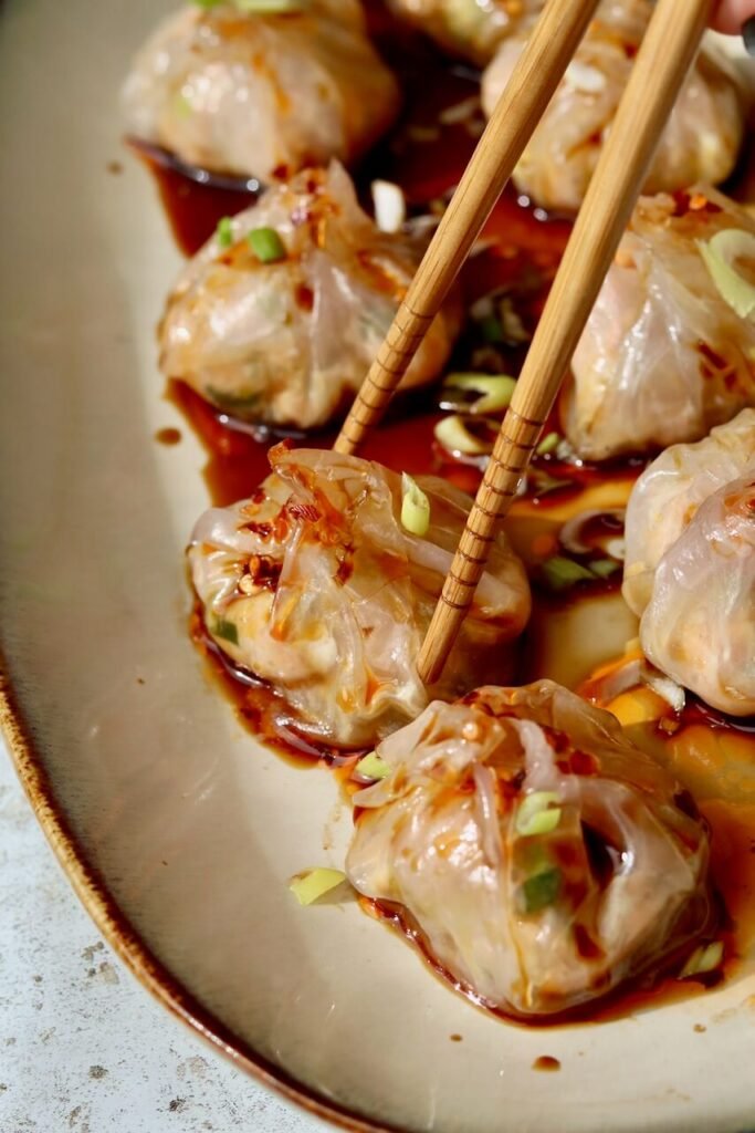 Spicy Hoisin Salmon Rice Paper Dumplings (Steamed & Healthy)